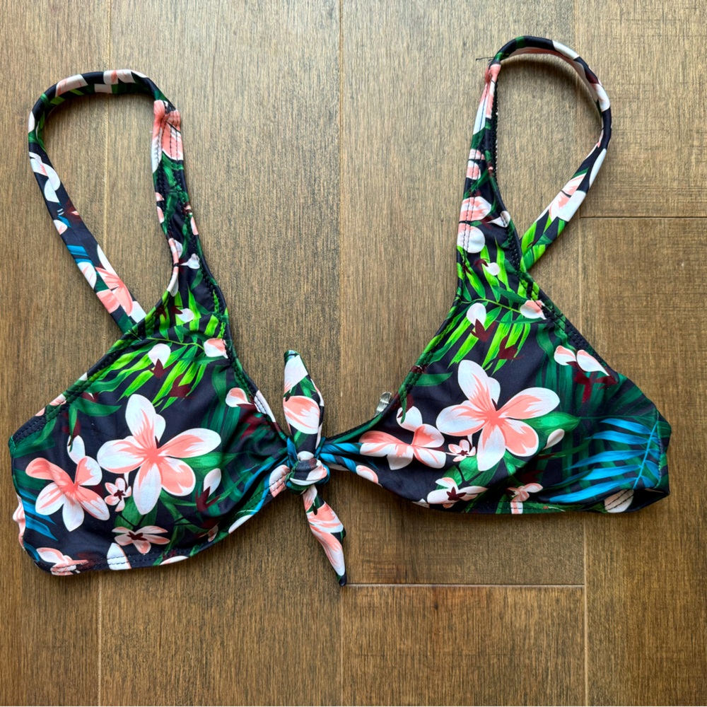 Tropical bikini top never worn